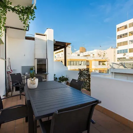 Maria Rita Rooftop Faro
