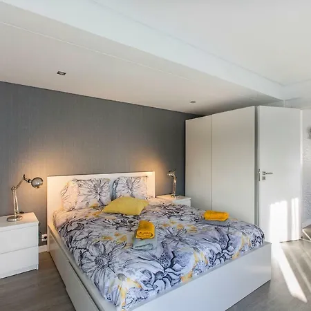 Maria Rita Rooftop * District de Faro